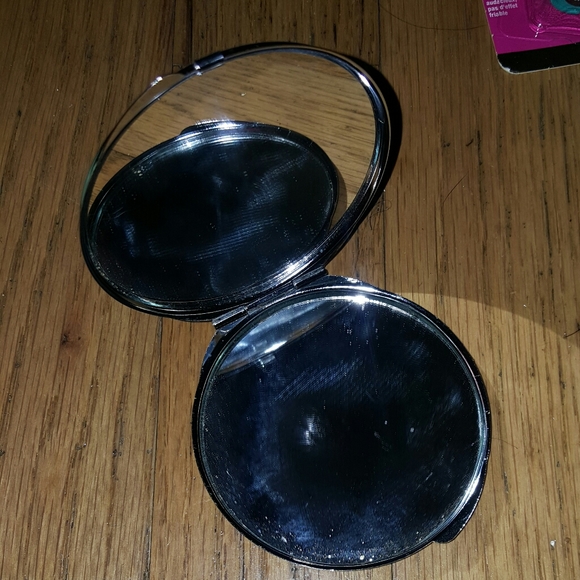 You Glow Girl Beauty Basket - Picture 13 of 13